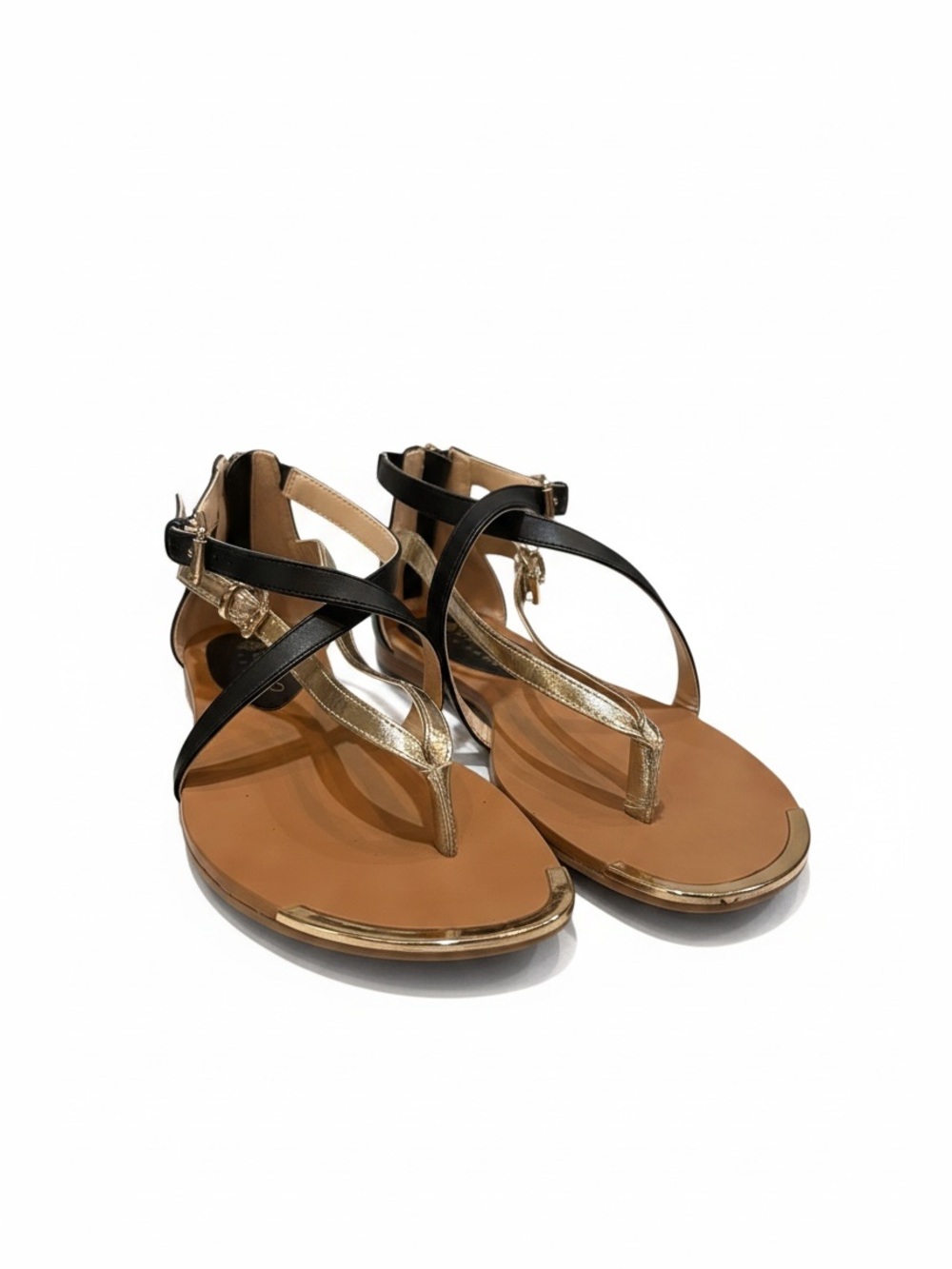 Studio Isola Size 7M Black Gold Strappy Thong Flat Sandals